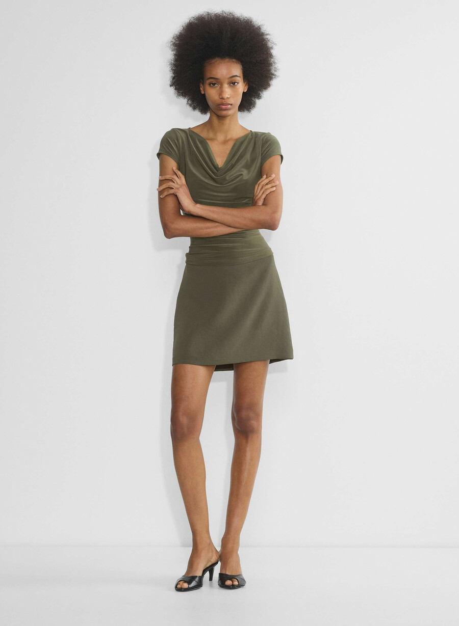 klassischer minirock – crepette dark olive