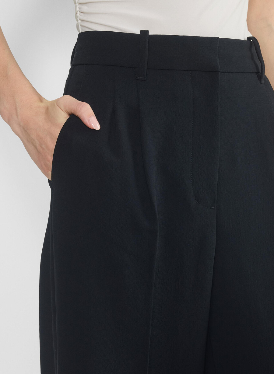 die effortless pant weite - crepette schwarz