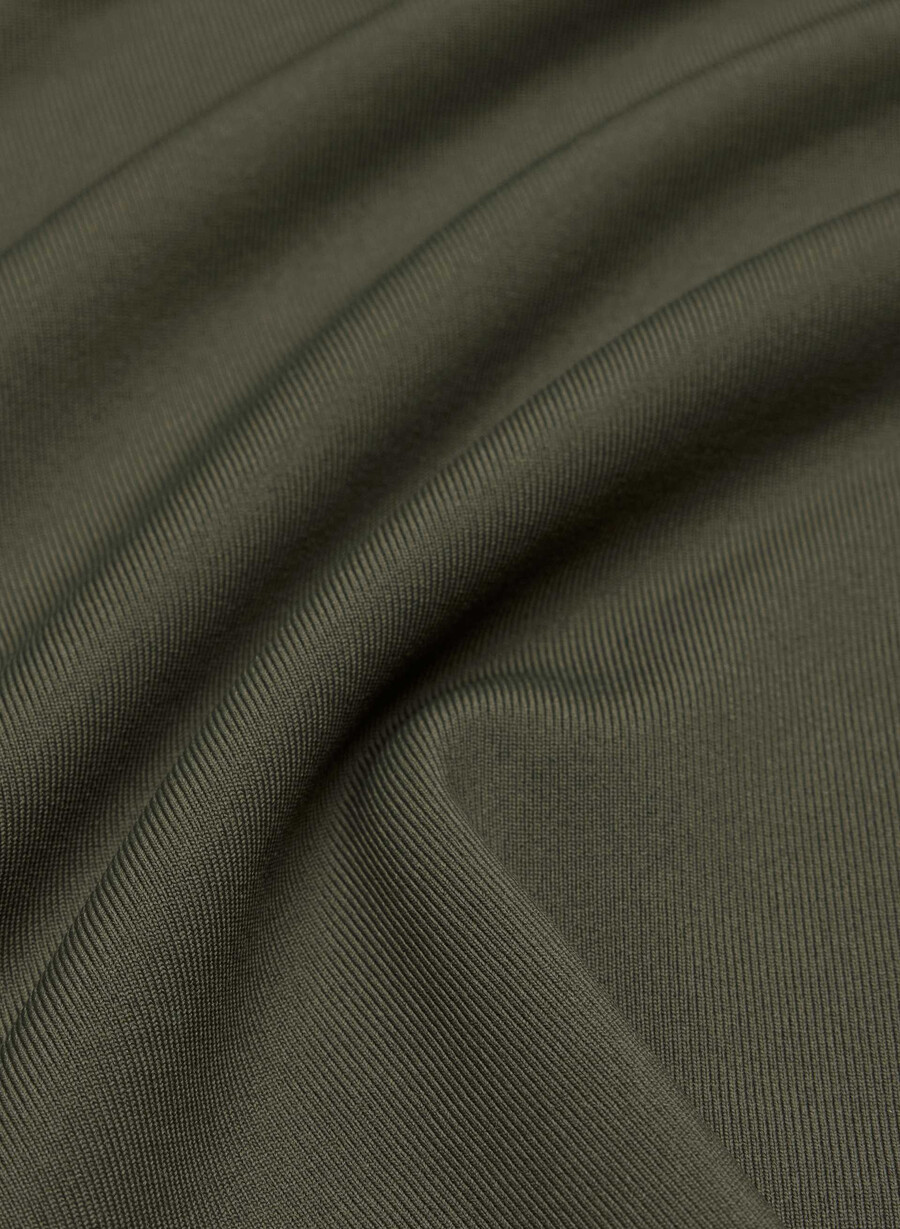 original contour squareneck hüft-langarmshirt in dunkeloliv