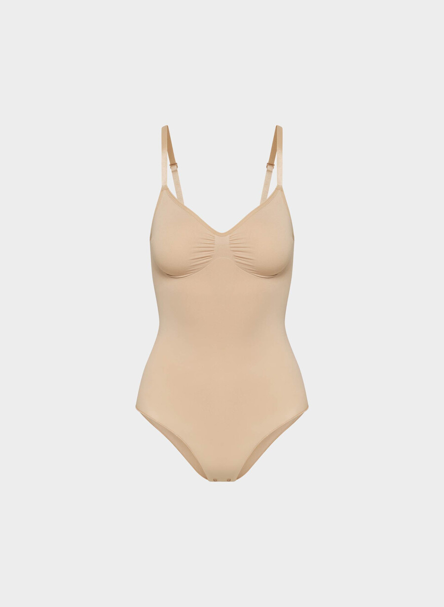shapeenhance nahtloser ganzkörper-body mit po-formung farbe soft tan