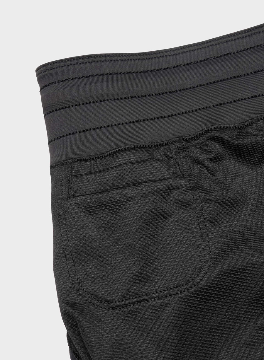 movetech legacy hi-rise 4 short schwarz