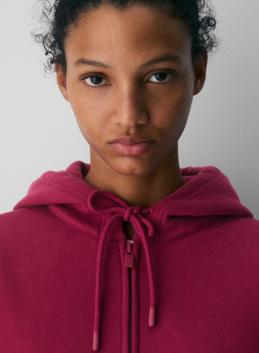 gemütlicher boyfriend-hoodie aus sweatfleece mit kastenförmigem schnitt und reißverschluss in der farbe juicy rose