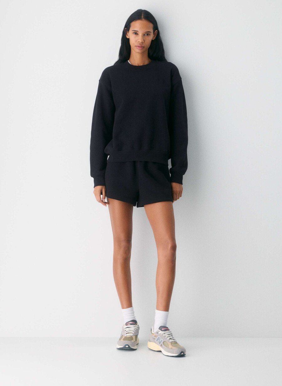 kuscheliges sweatfleece-sweatshirt mit rundhalsausschnitt schwarz