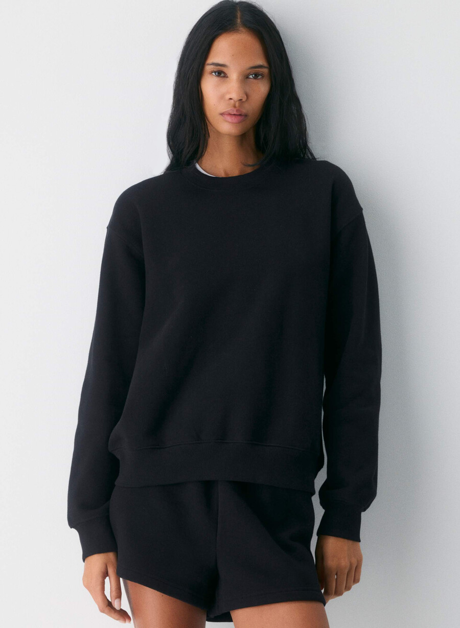 kuscheliges sweatfleece-sweatshirt mit rundhalsausschnitt schwarz