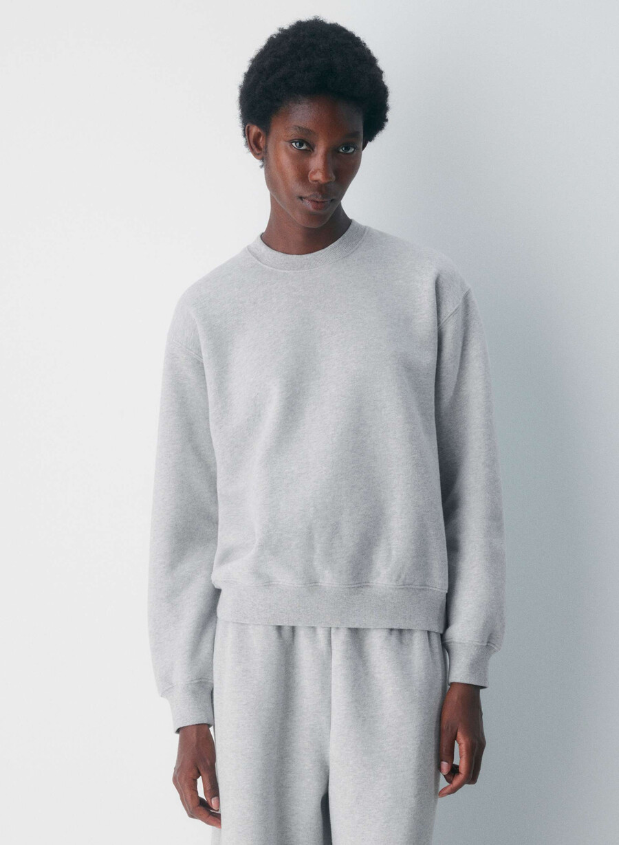 kuscheliges sweatfleece-sweatshirt mit perfektem rundhalsausschnitt heather chrome