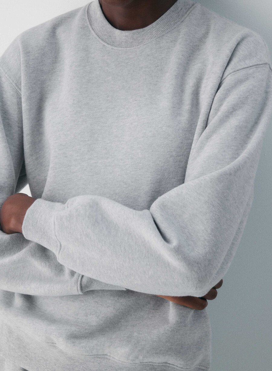 kuscheliges sweatfleece-sweatshirt mit perfektem rundhalsausschnitt heather chrome