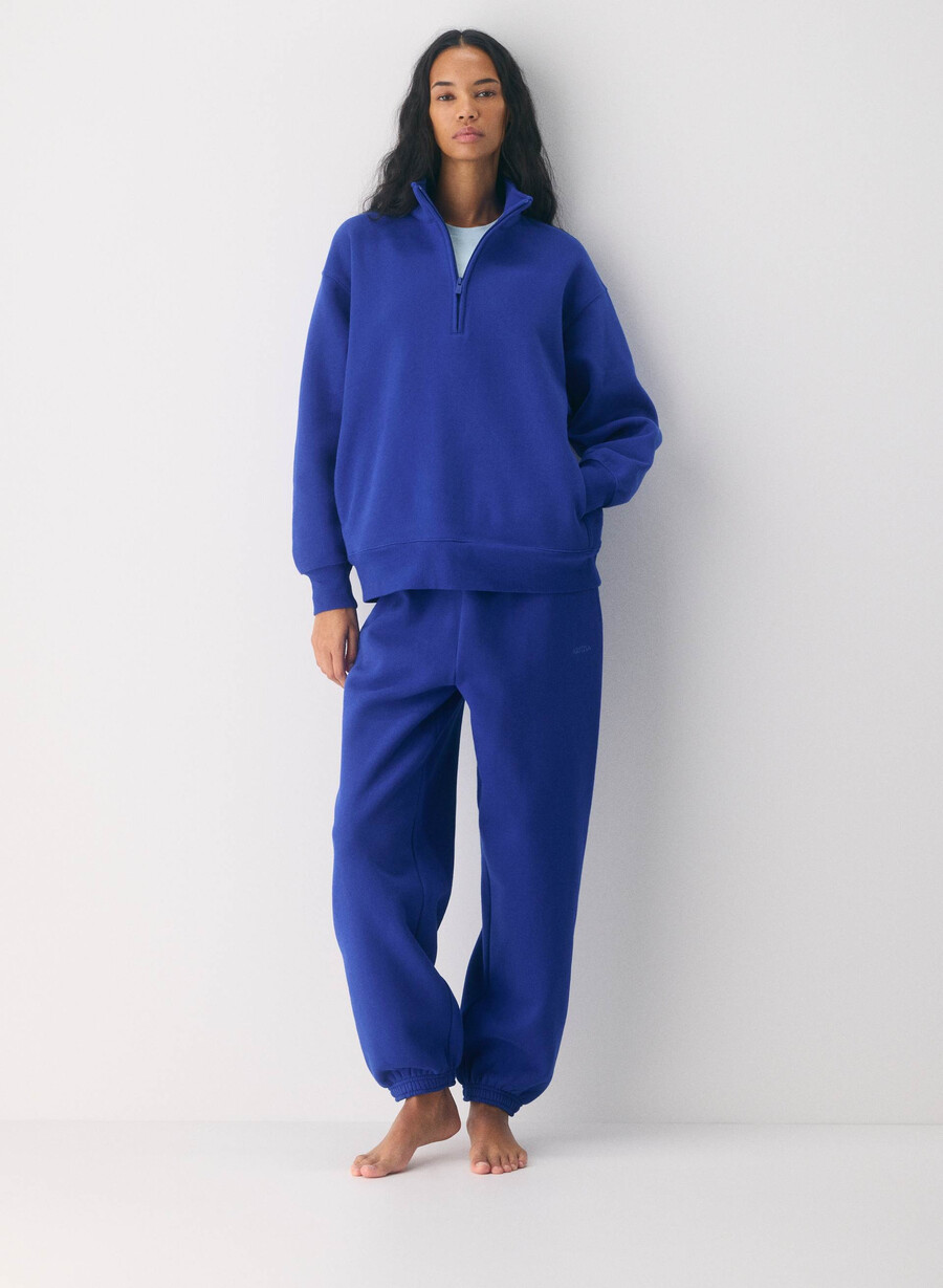 gemütlicher boyfriend-sweatfleece-pullover mit halbem reißverschluss in leuchtendem blau