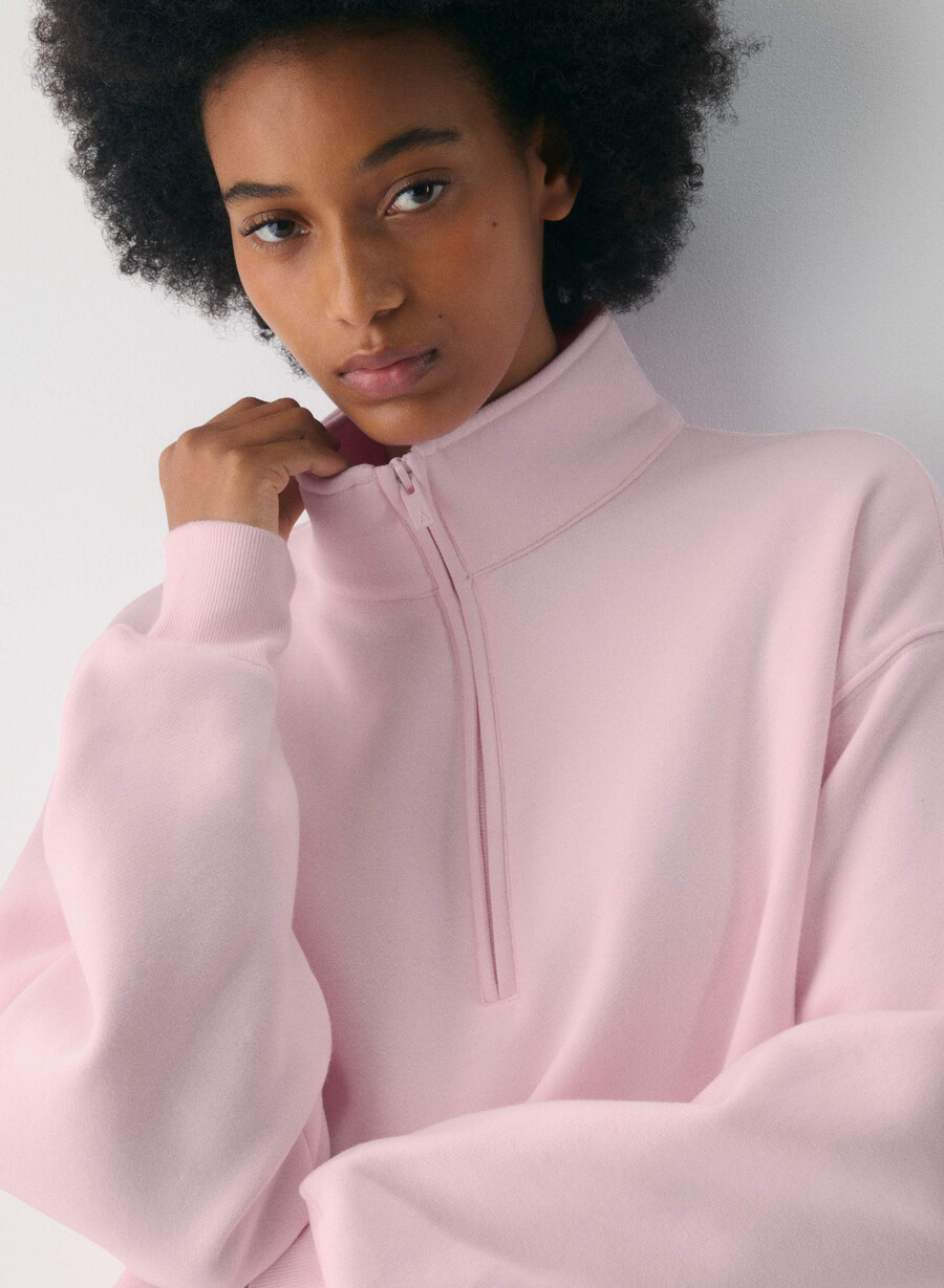 kuscheliger boyfriend-pullover aus sweatfleece mit halbem reißverschluss farbe villa pink