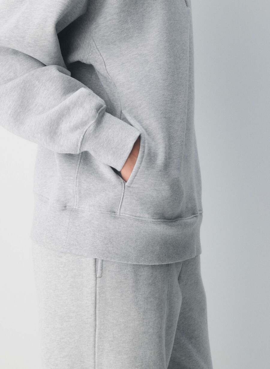 gemütlicher boyfriend-pullover aus sweatfleece mit 12 reißverschluss heather chrome