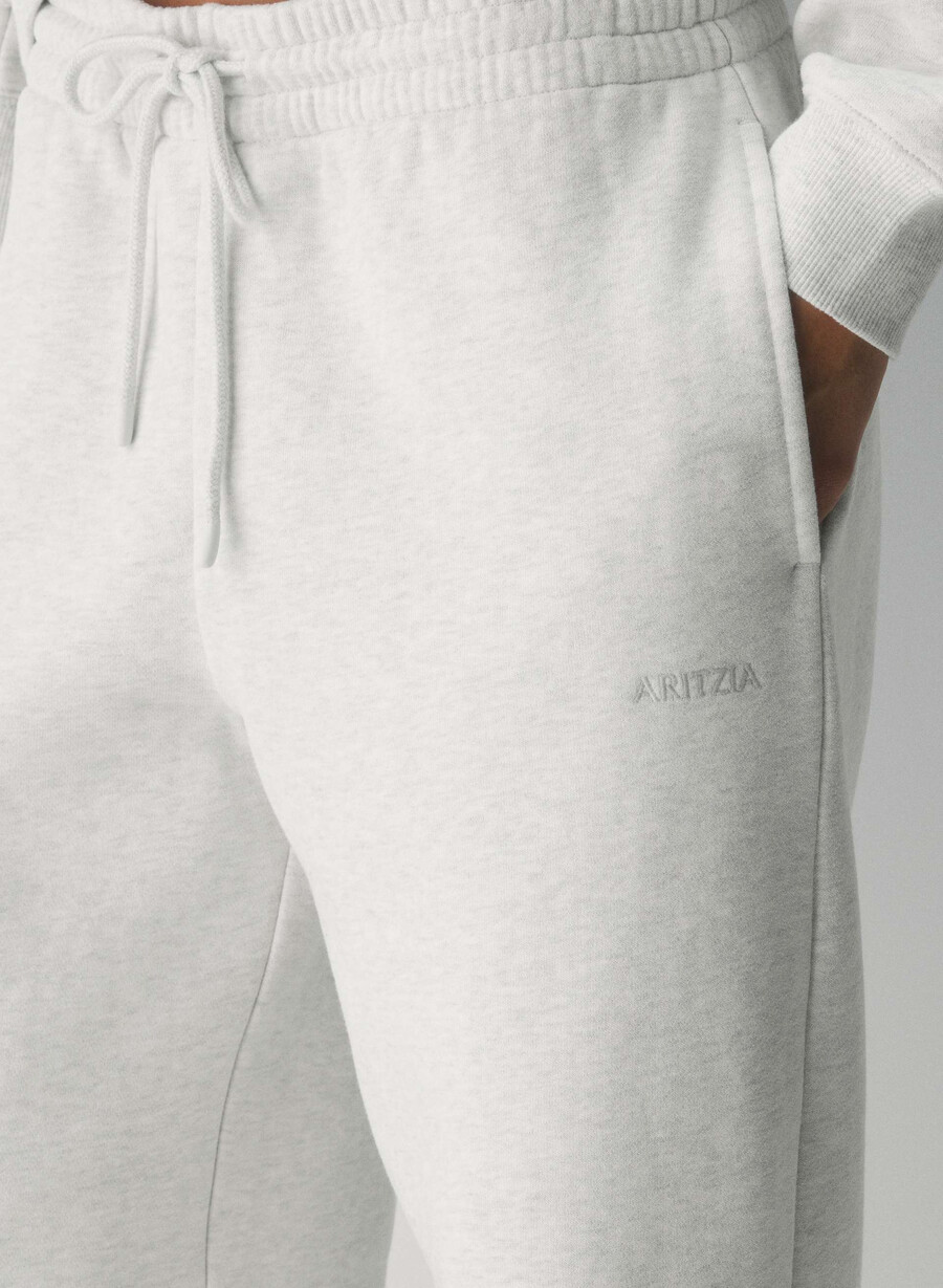 gemütliche boyfriend-sweatpant aus sweatfleece weit geschnitten meliertes weiß