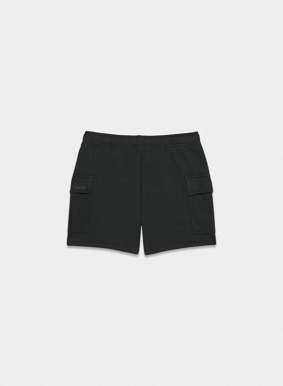 kuschelige mega cargo mid-thigh shorts aus sweatfleece schwarz