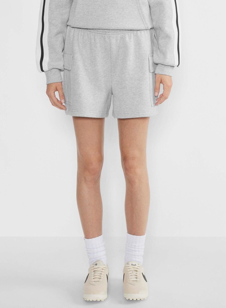 kuschelige sweatfleece mega cargo mid-thigh shorts heather chrome