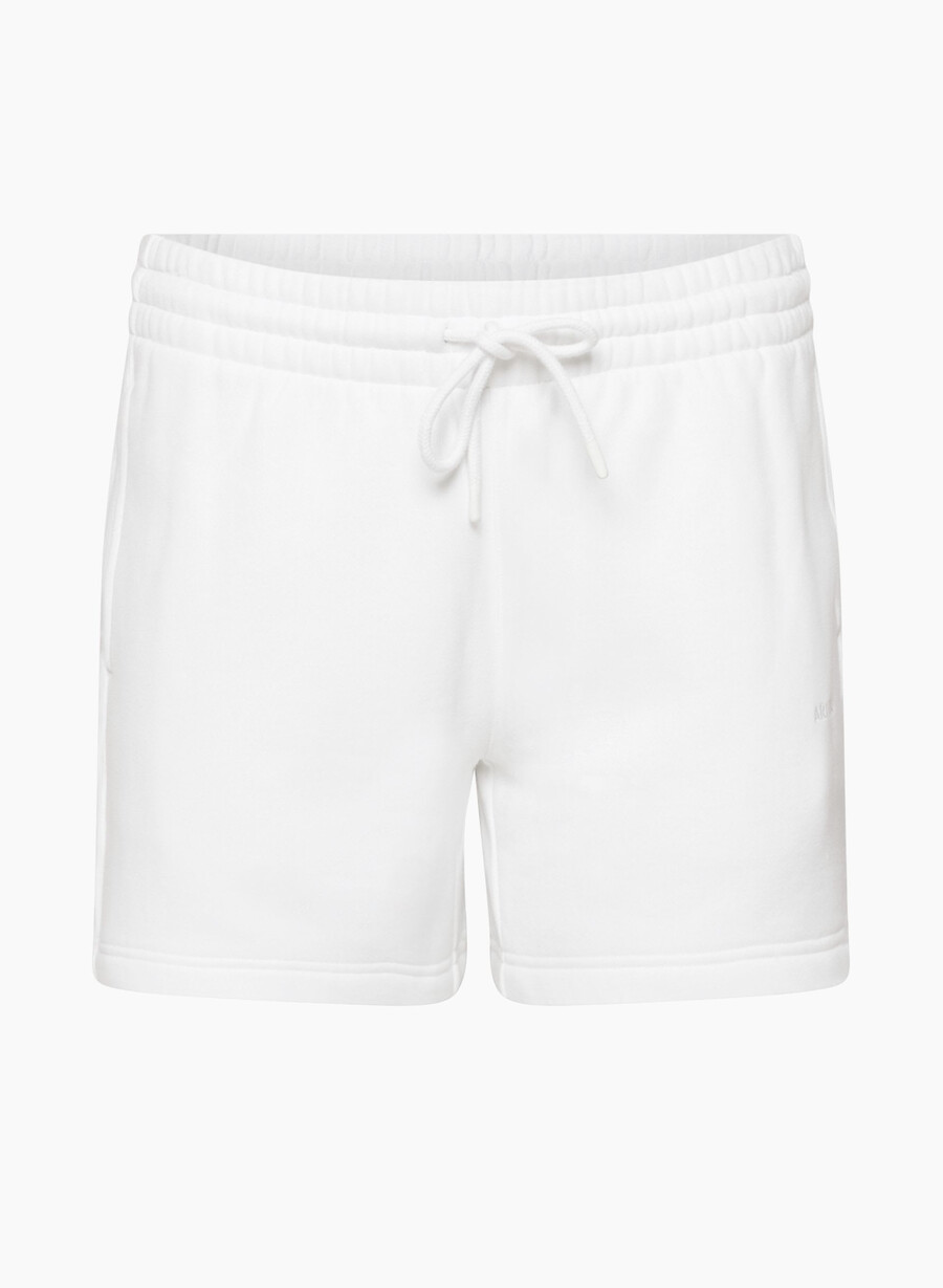 gemütliche boyfriend-shorts aus sweatfleece mittellang bis zum oberschenkel weiss