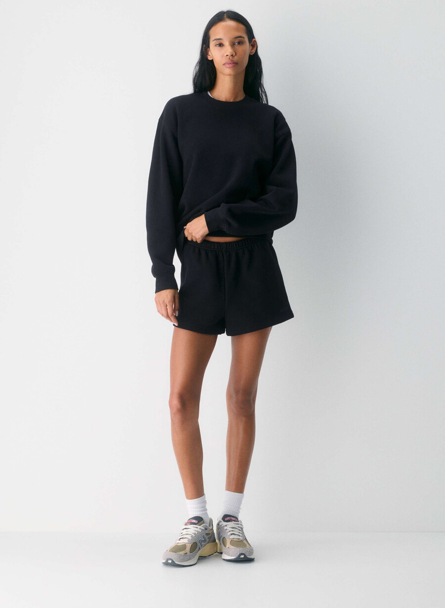 kuschelige fleece-mini-shorts mit hohem bund schwarz