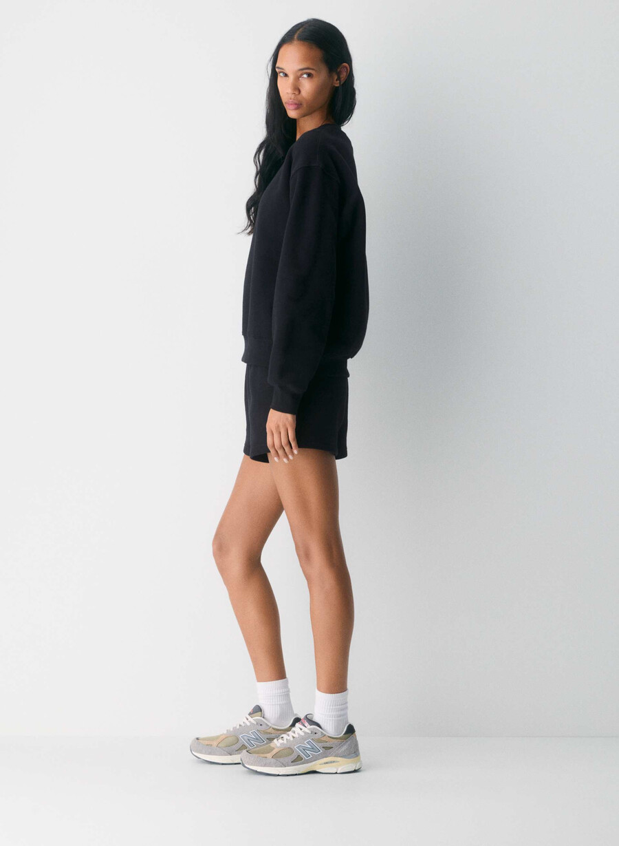kuschelige fleece-mini-shorts mit hohem bund schwarz