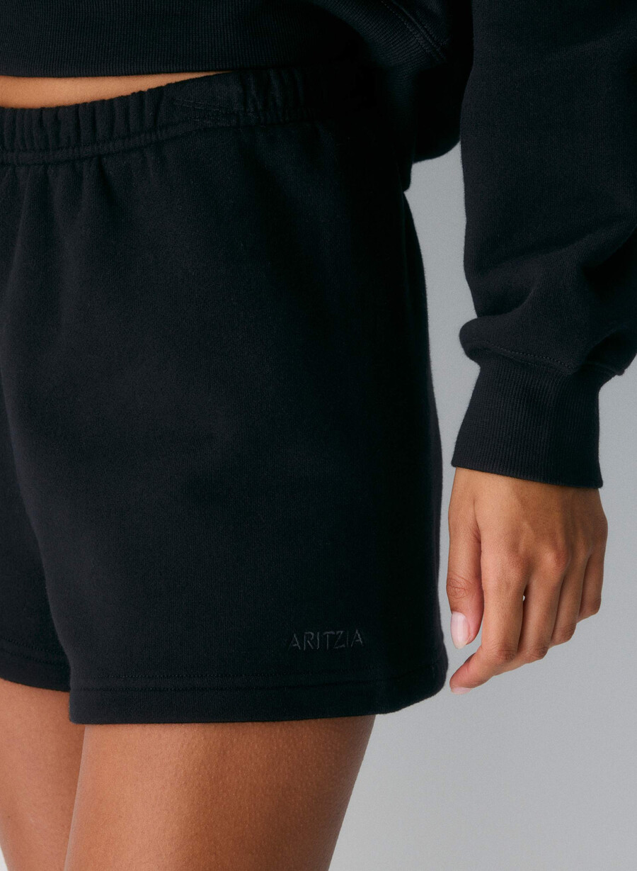 kuschelige fleece-mini-shorts mit hohem bund schwarz