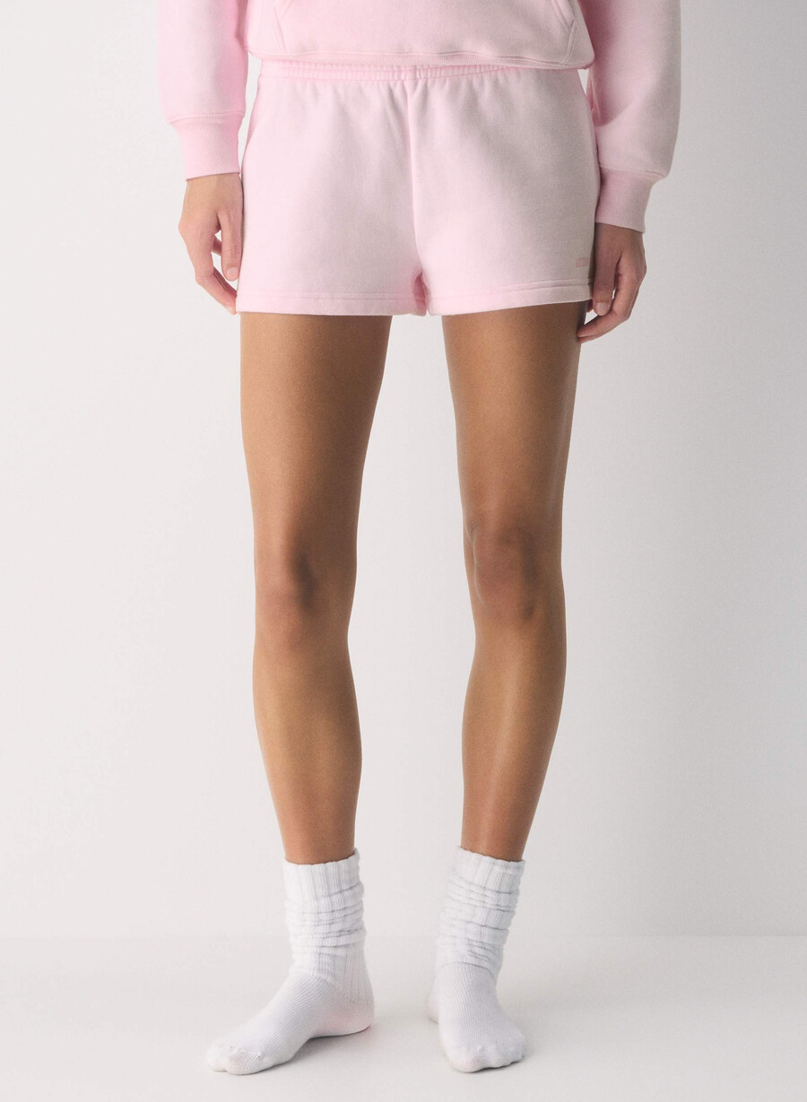 kuschelige sweatfleece-mikroshorts perfekt für villa pink
