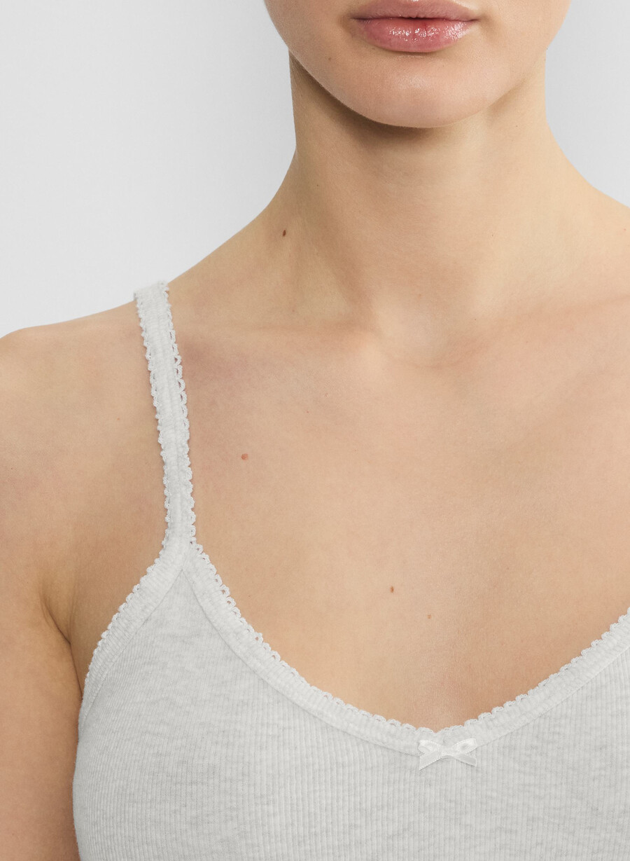 homestretch rippen-spitzen-tanktop mit v-ausschnitt meliertes weiß