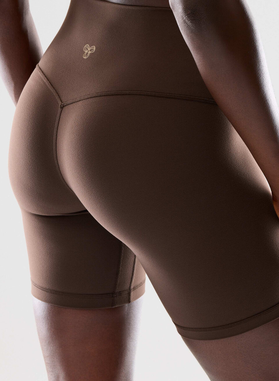 butter cheeky hi-rise 7 short rich mocha brown