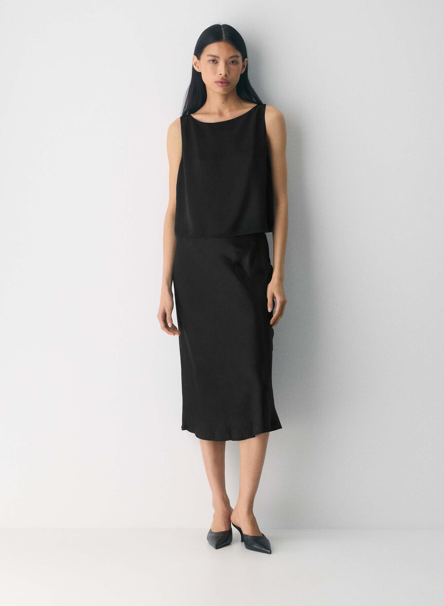 raffiniertes satin-top schwarz