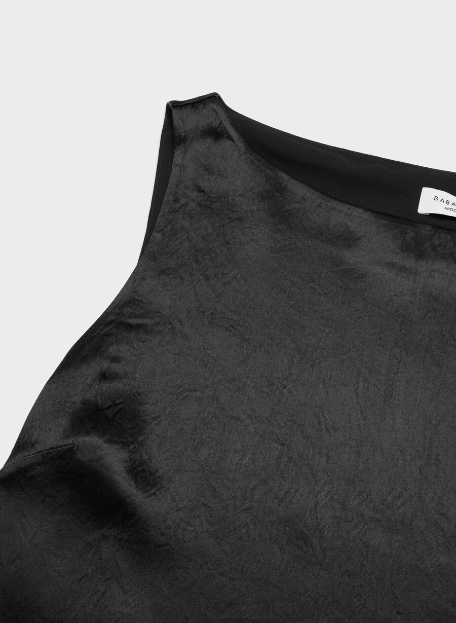 raffiniertes satin-top schwarz