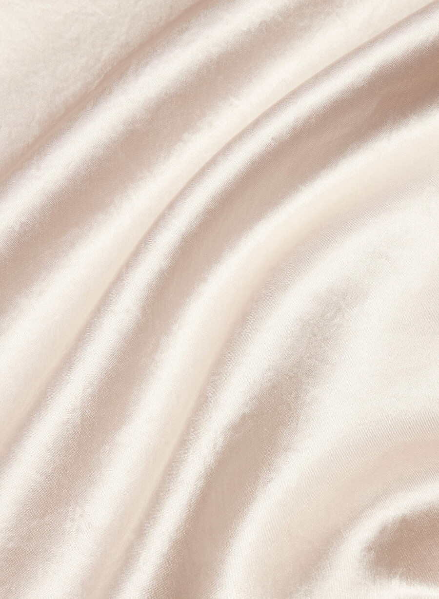 raffiniertes satin-top denude