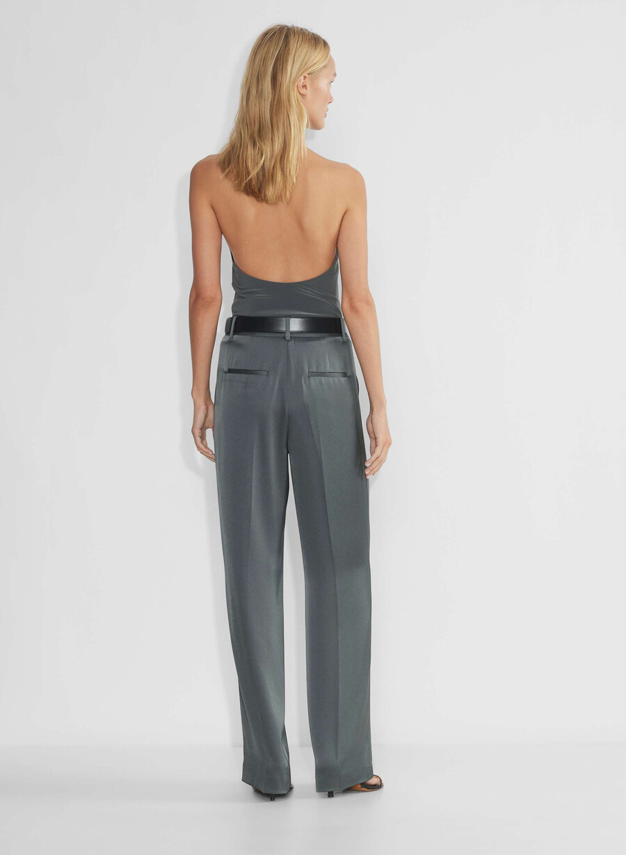 die mühelose hose satin kohlegrau