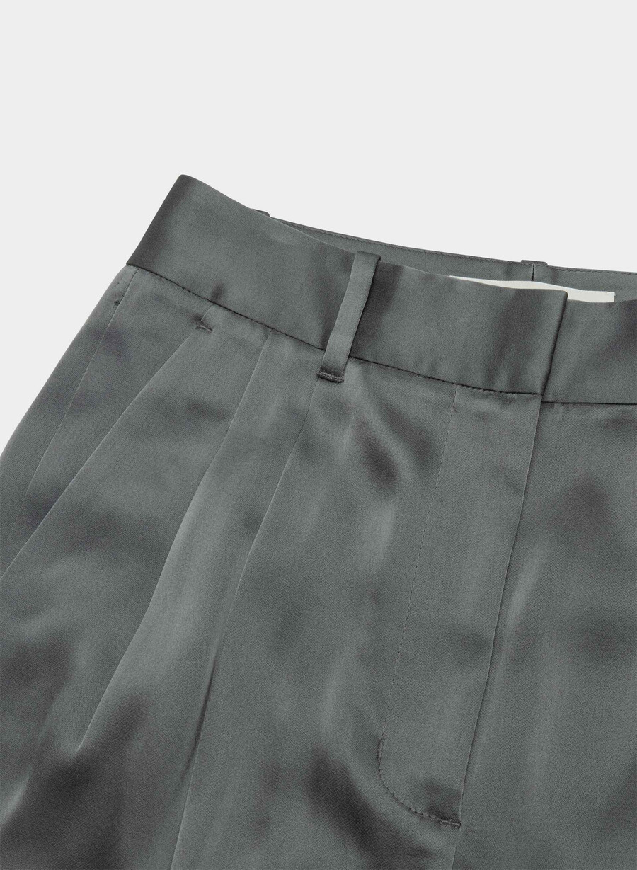 die mühelose hose satin kohlegrau