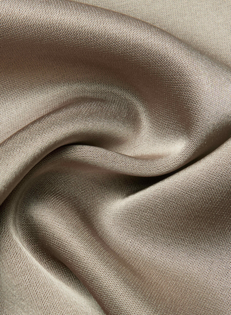 die mühelose hose satin nomad taupe
