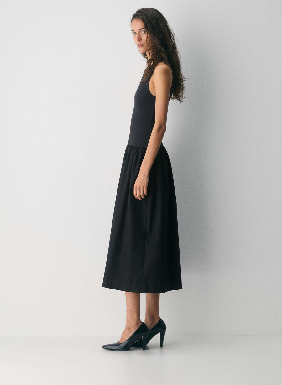 weltgewandtes popeline-kleid schwarz
