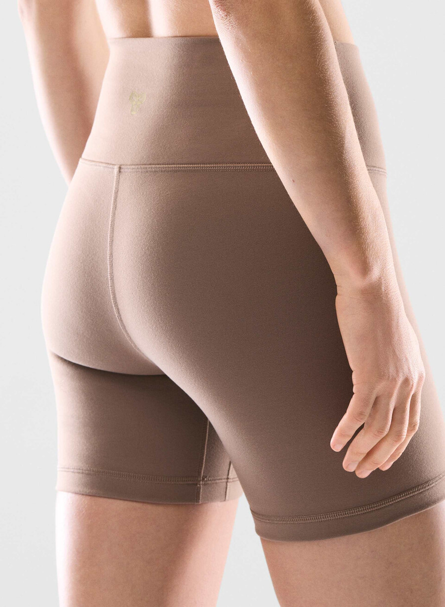 life atmosphere hi-rise 5 short deep taupe