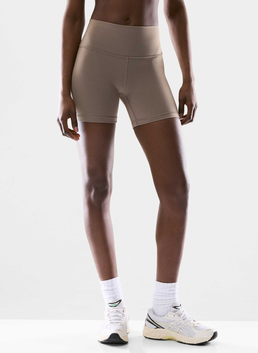 life atmosphere hi-rise 5 short turner taupe