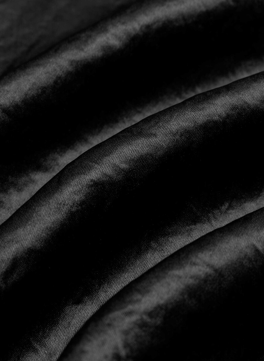schwarzer satin-maxirock