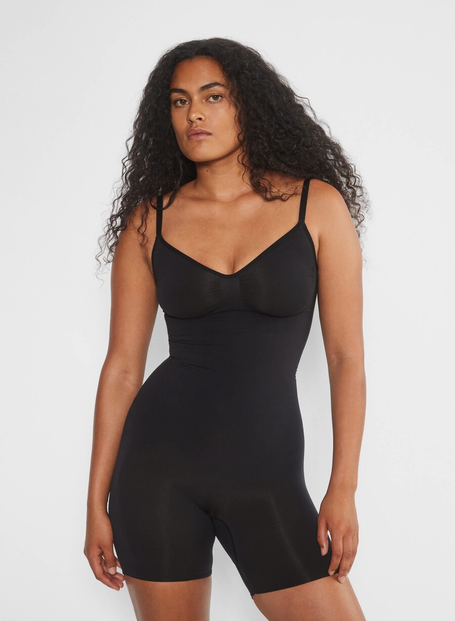 shapeenhance nahtloser body mit mittellangem oberschenkel toasty