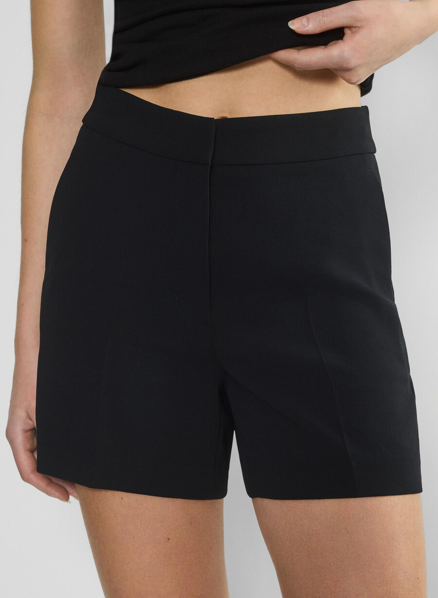 limitless short mid-thigh - crepette schwarz