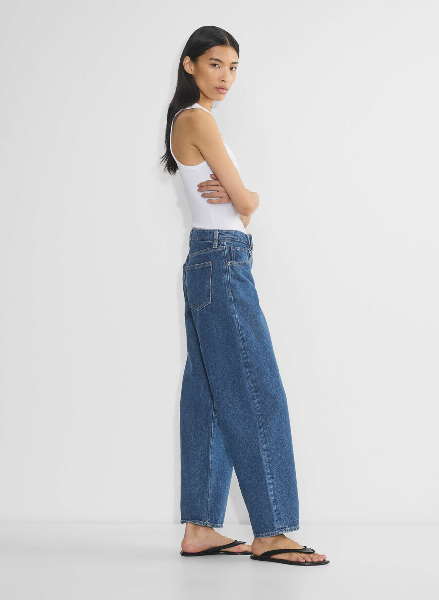 denim forum kai relaxed mid-rise barrel jeans no-stress medium blue