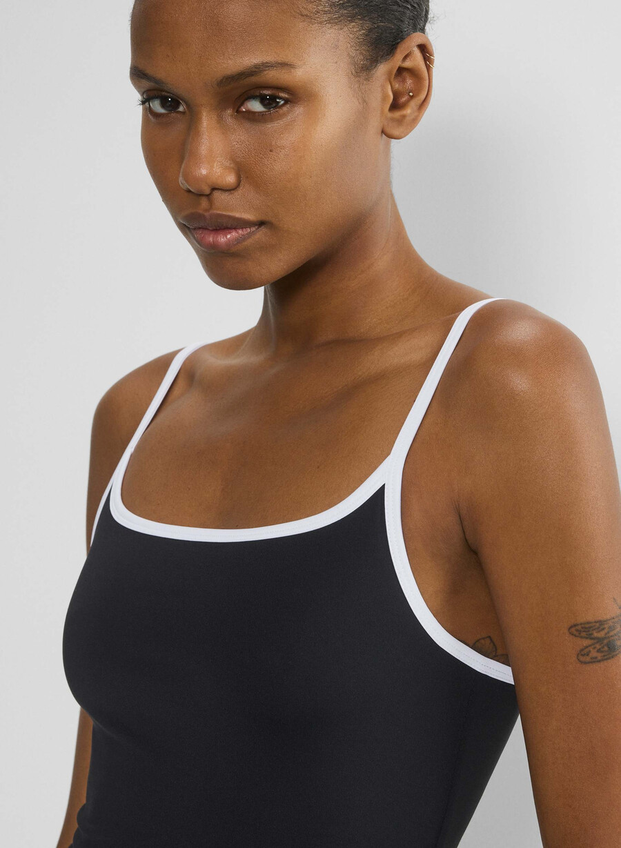 original contour swoop cami tank schwarzweiß
