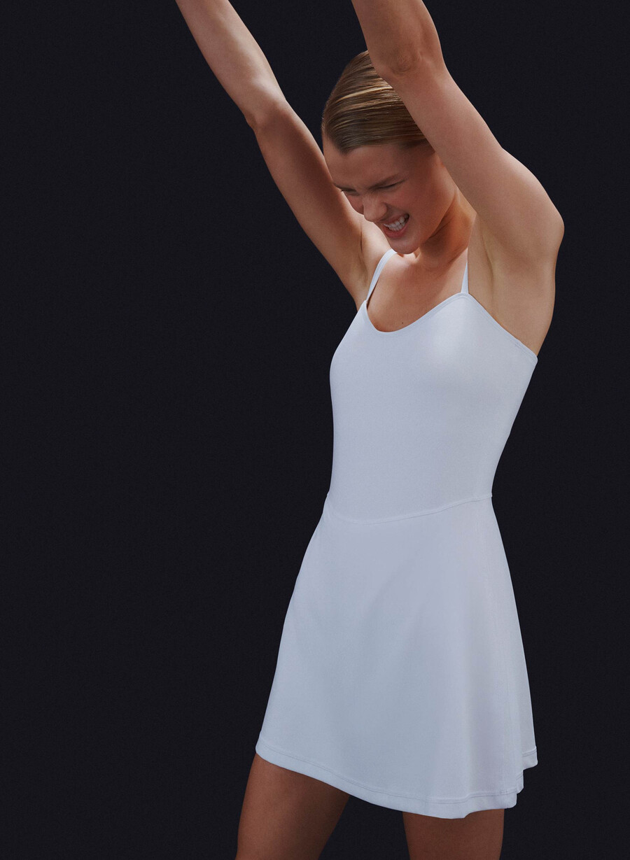 butter toss sweetheart sportkleid strahlend weiß