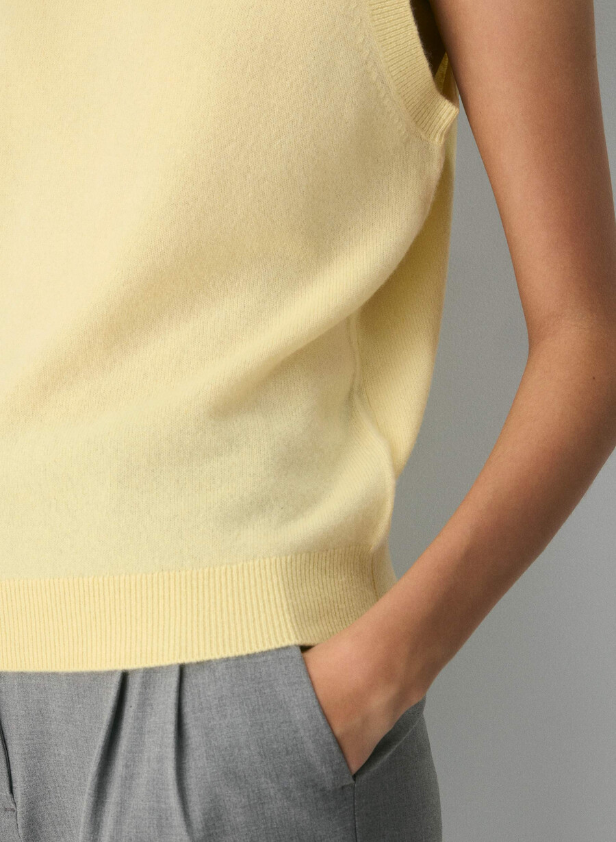 kaschmir-monogramm-strickweste lemonade