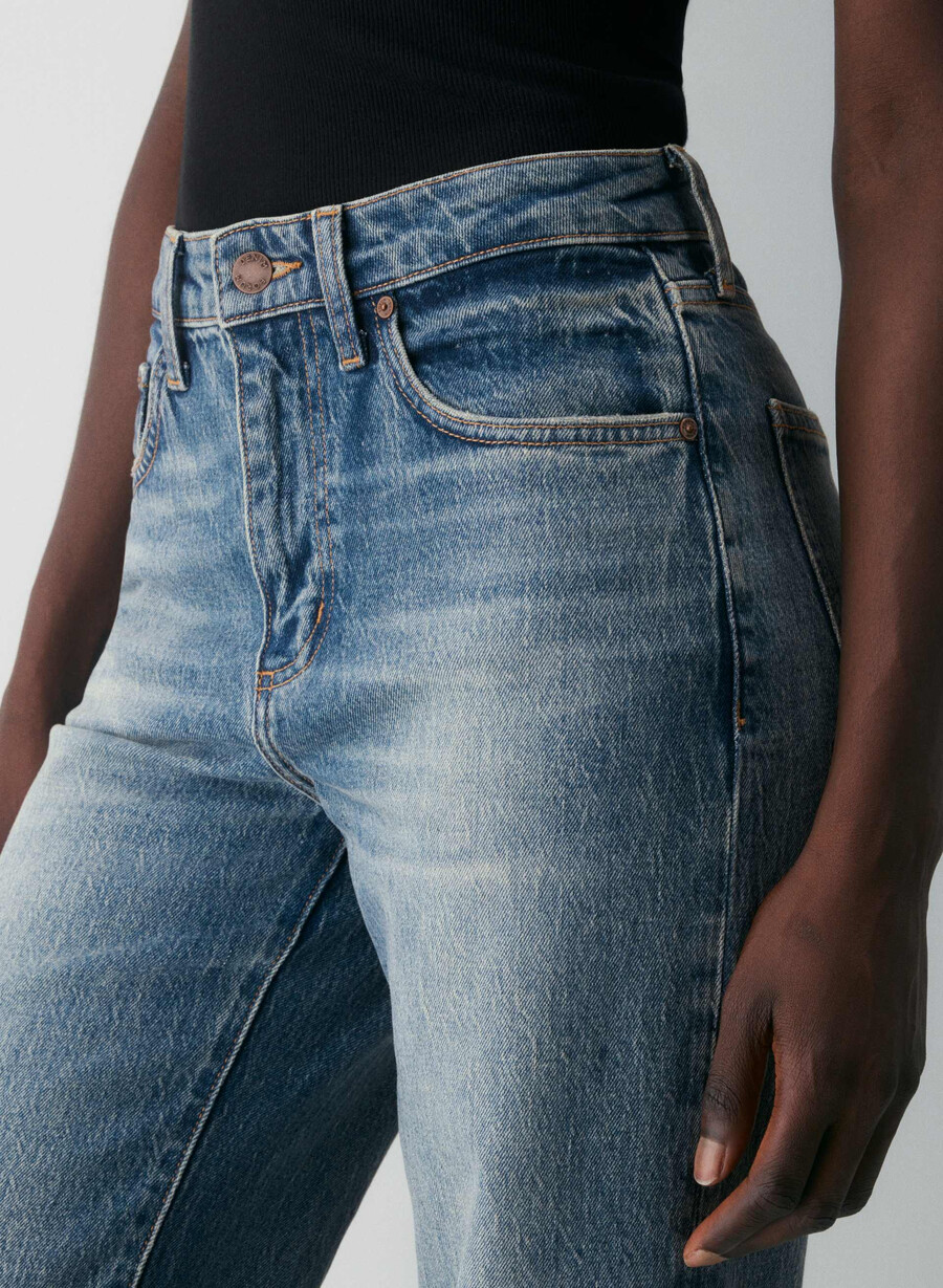 denim forum remy curve-fit hi-rise wide jeans vintage medium blue