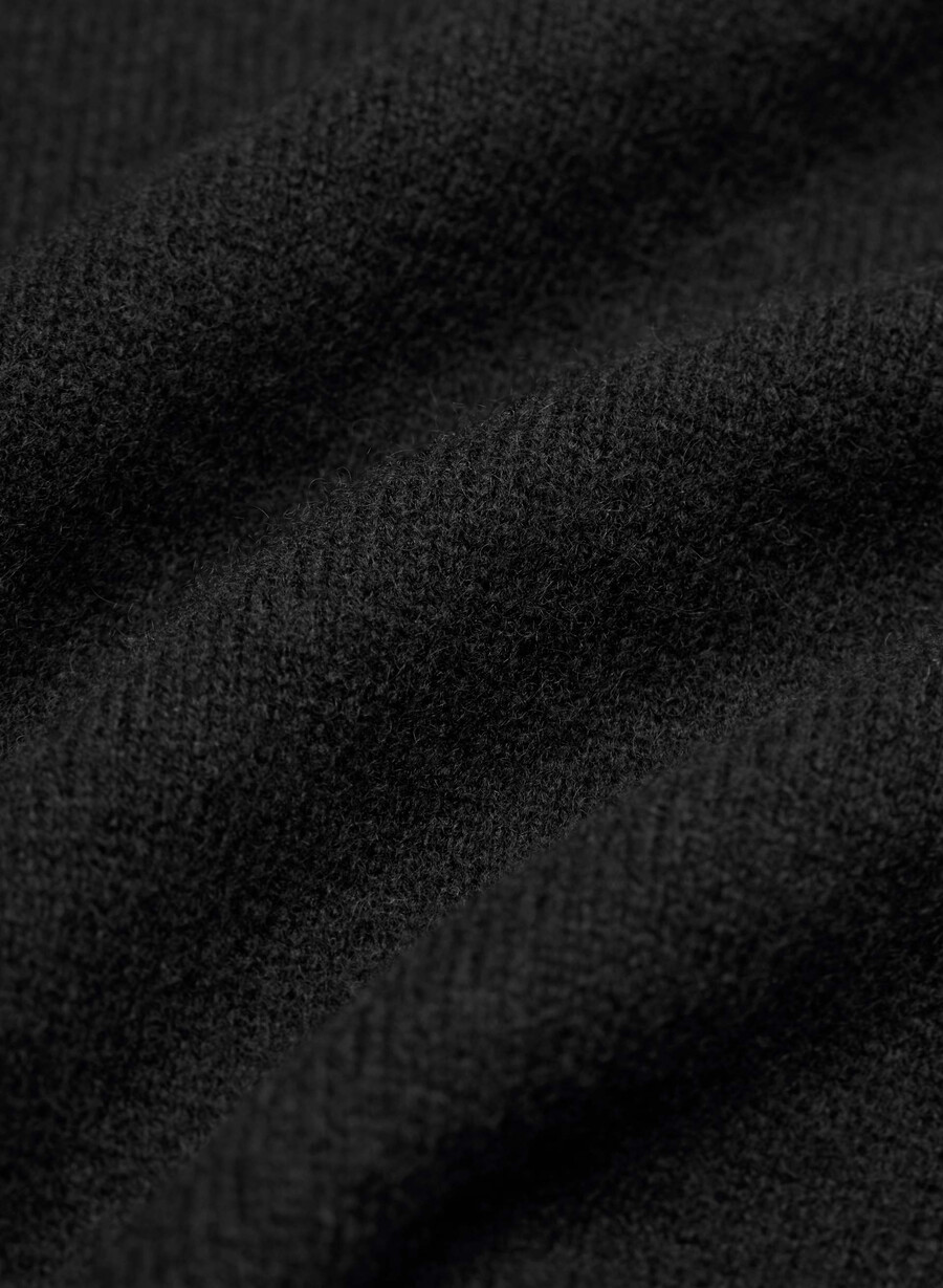 essential cashmere nuance pullover schwarz