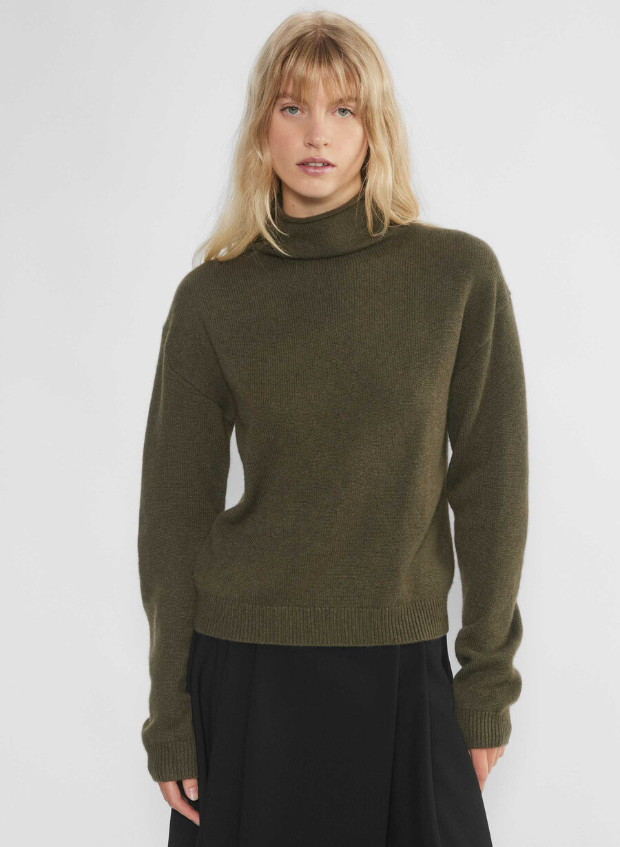 kaschmirpullover mit stehkragen dunkeloliv