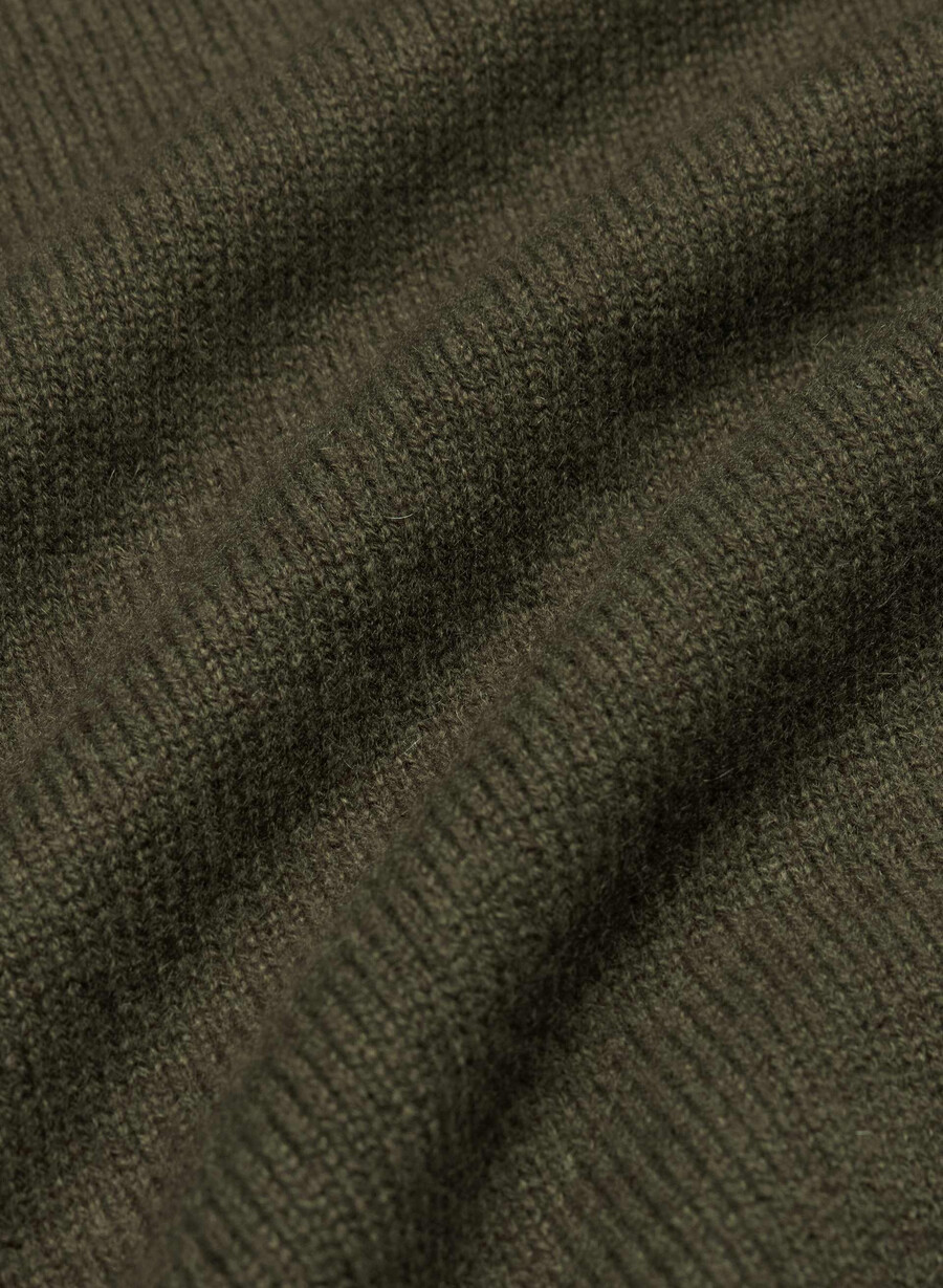 kaschmirpullover mit stehkragen dunkeloliv