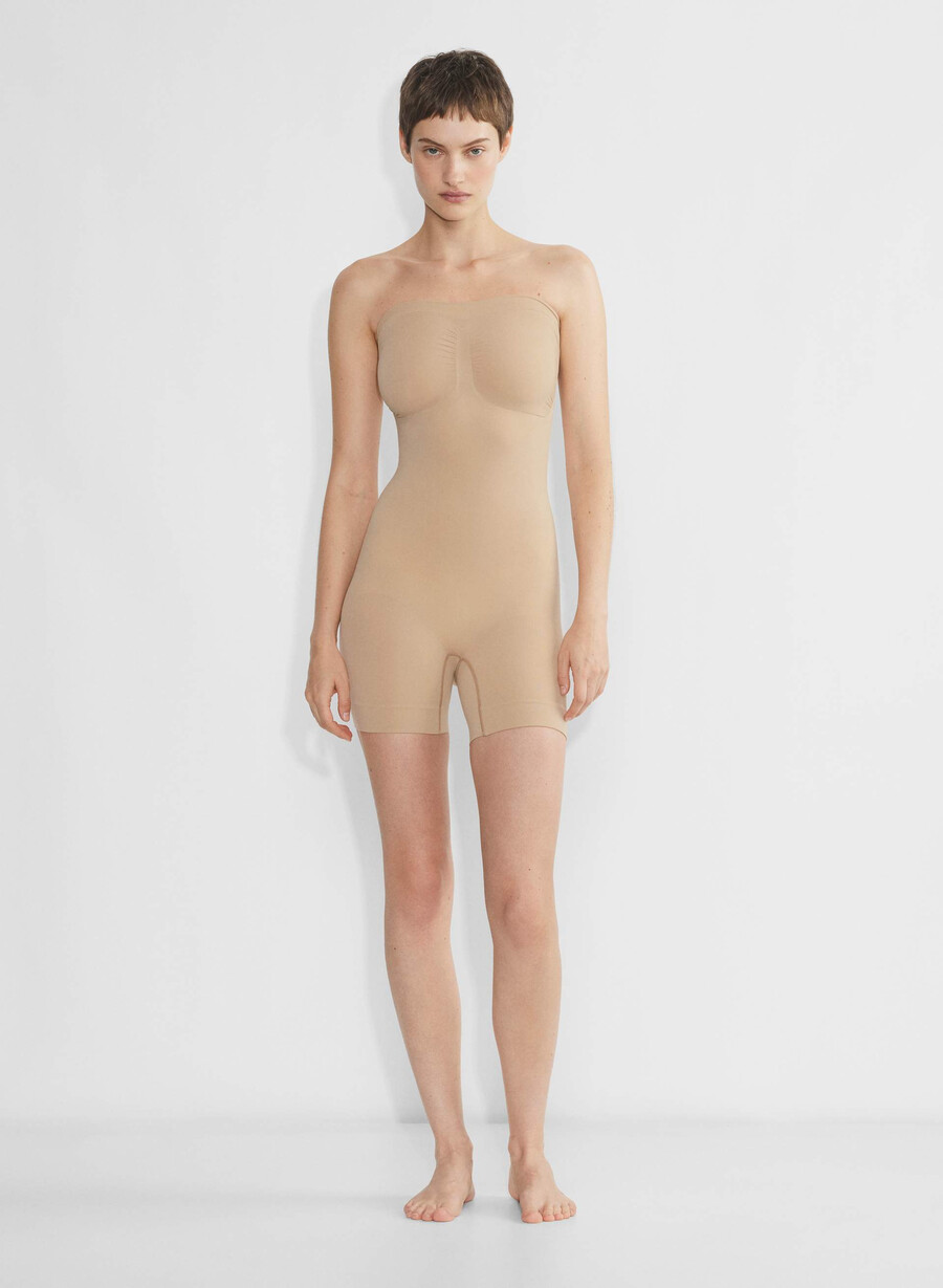shapeenhance trägerloser jumpsuit soft tan