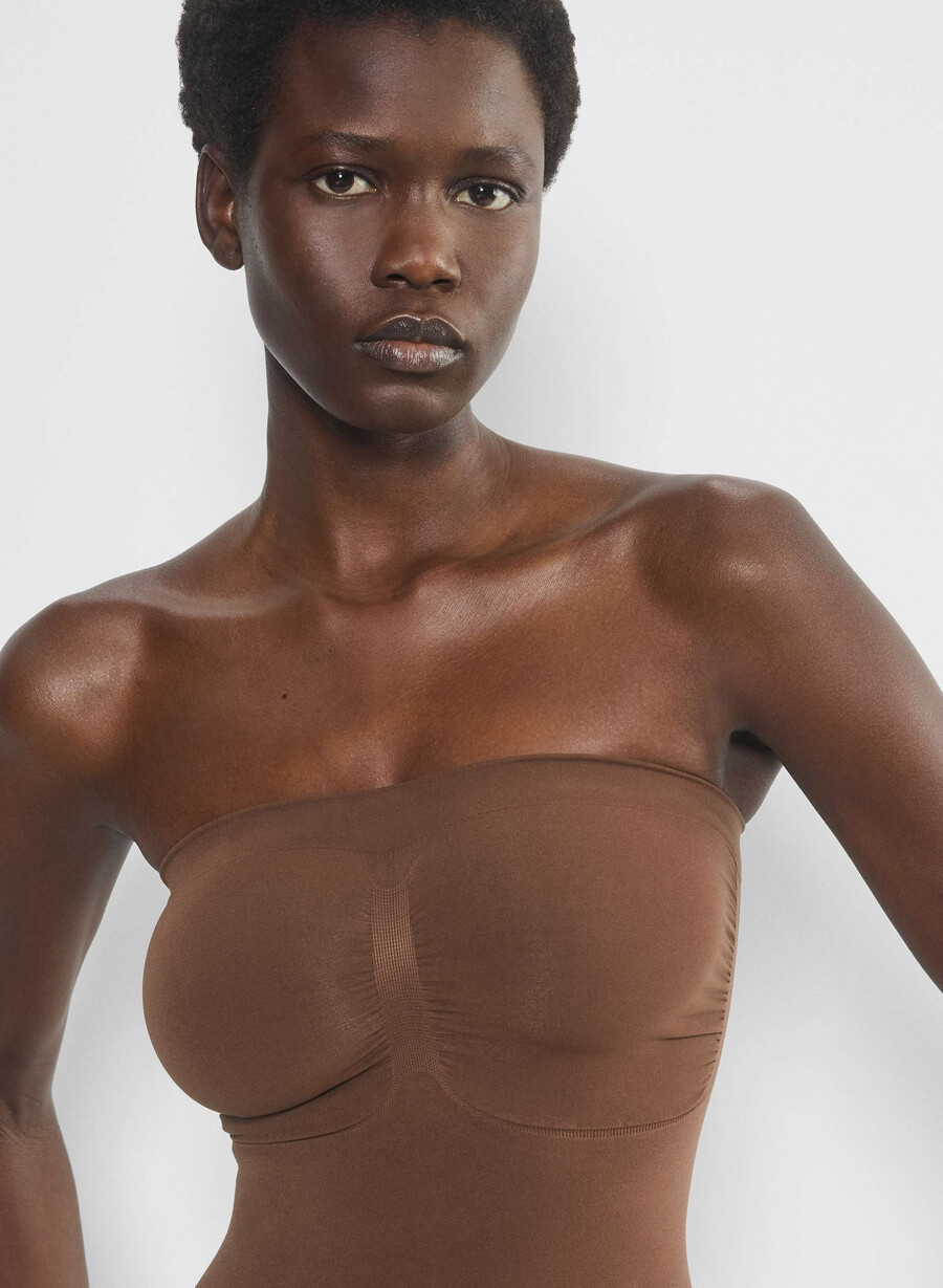 shapeenhance trägerloser jumpsuit cocoa bean