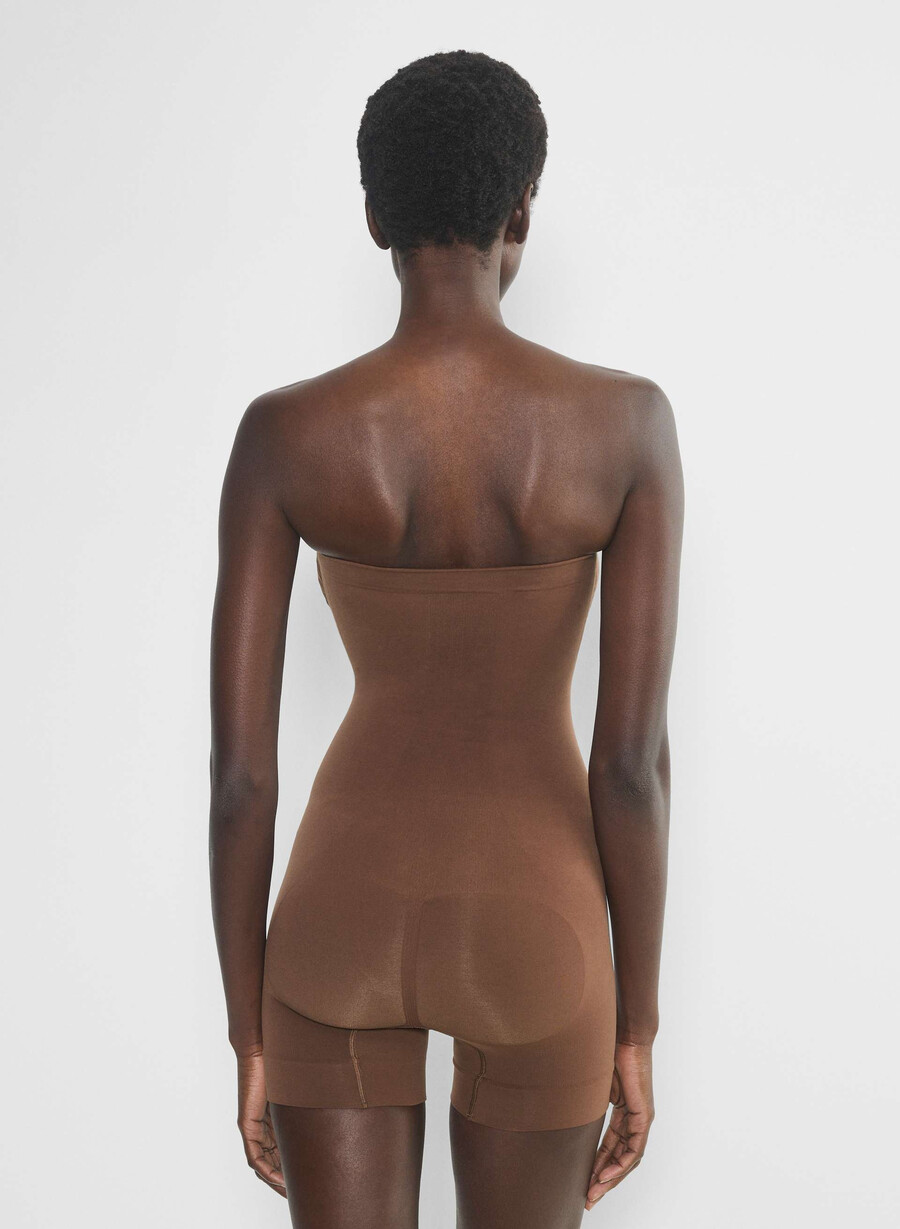 shapeenhance trägerloser jumpsuit cocoa bean