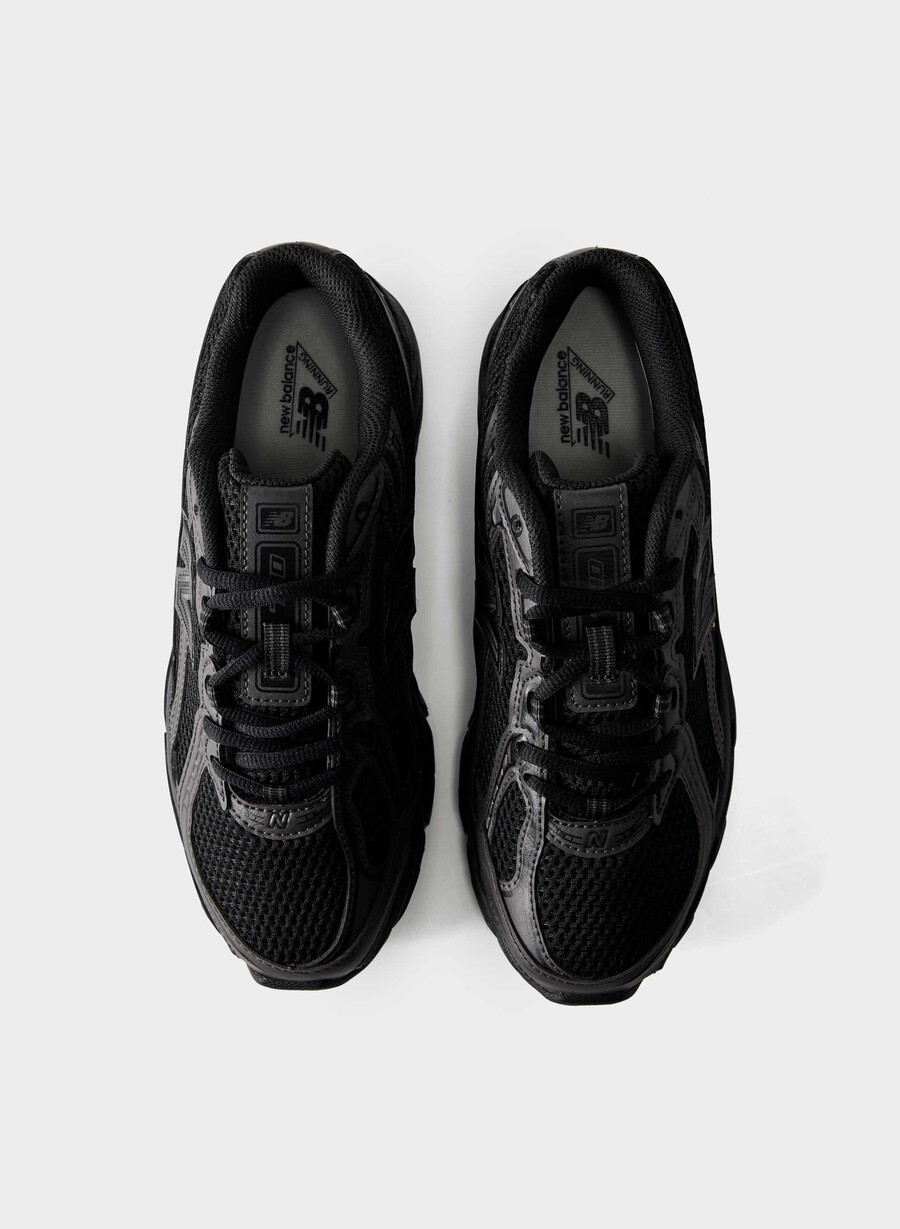 new balance 740 schwarzschwarz