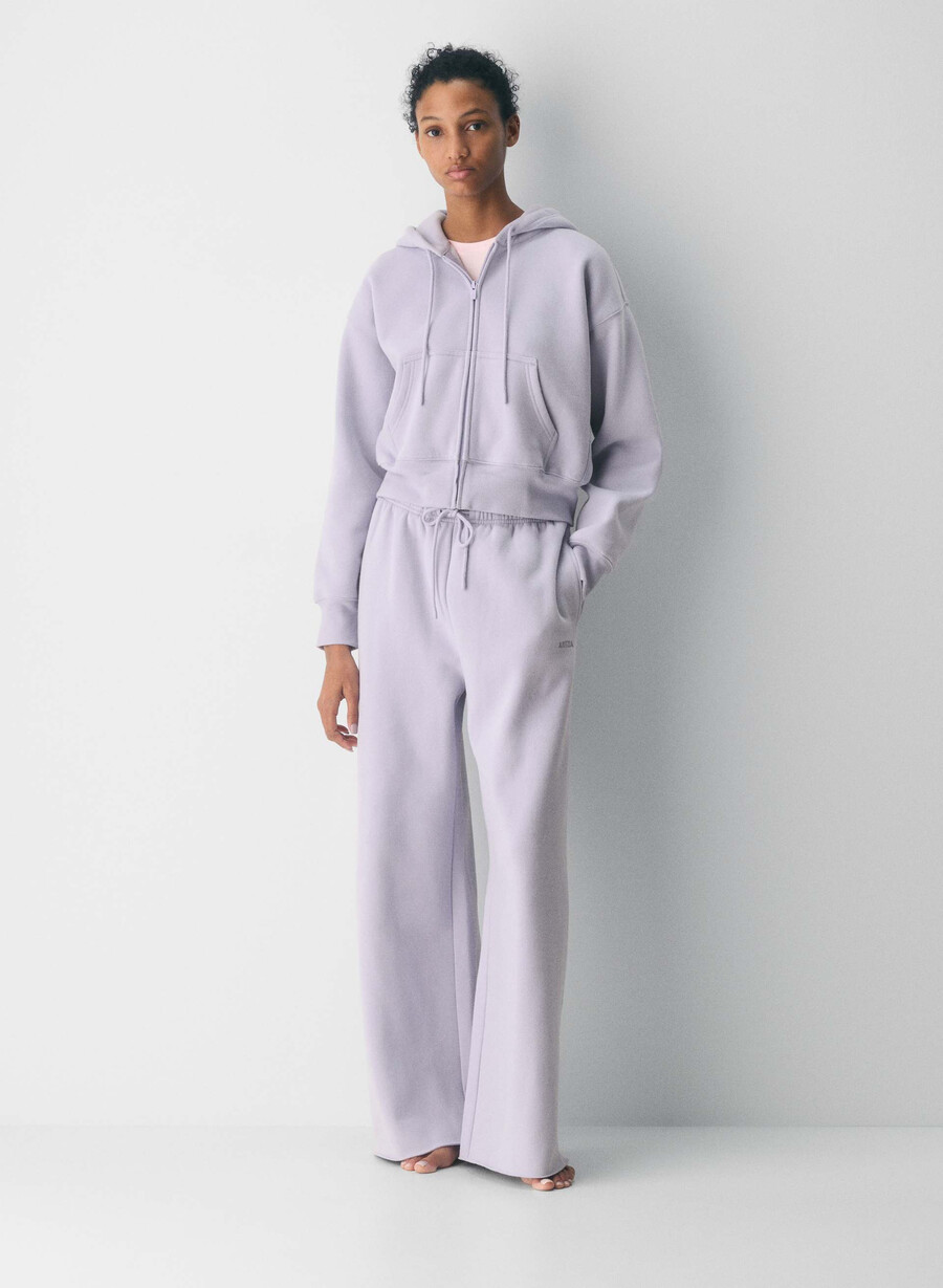 kuschelige mega flutter sweatfleece-sweatpants in wildblumen-lila