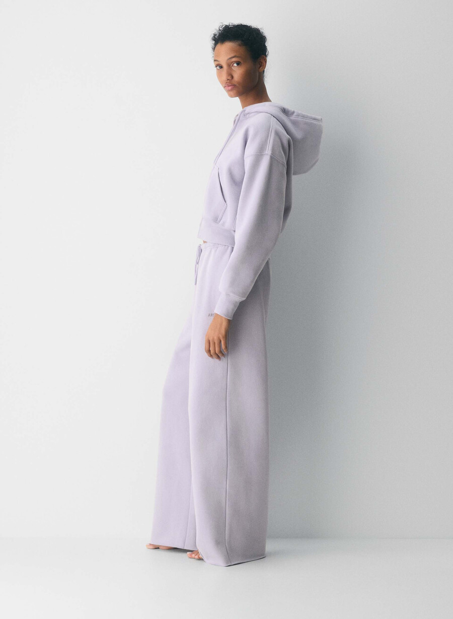 kuschelige mega flutter sweatfleece-sweatpants in wildblumen-lila