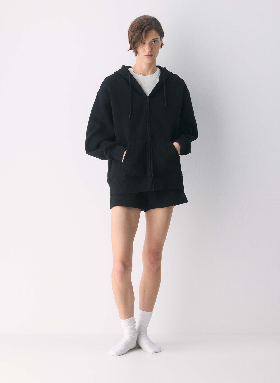 gemütlicher boyfriend-hoodie aus sweatfleece mit reißverschluss schwarz